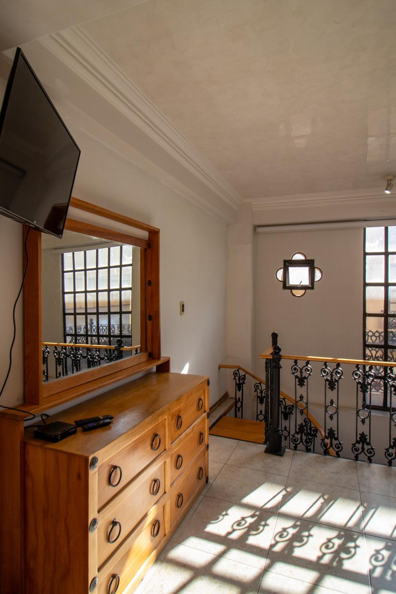 פואבלה Suites Sevilla מראה חיצוני תמונה