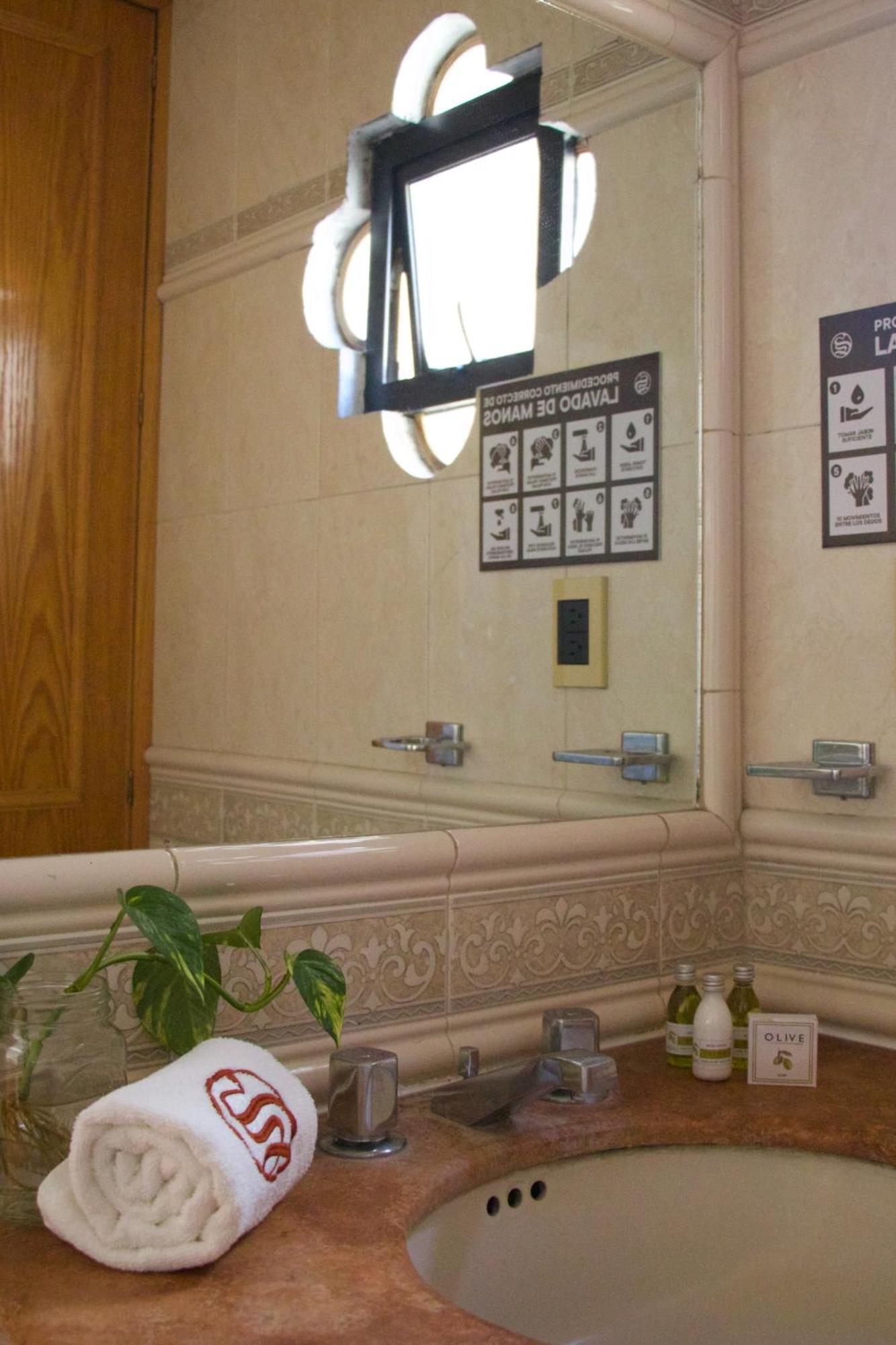 פואבלה Suites Sevilla מראה חיצוני תמונה